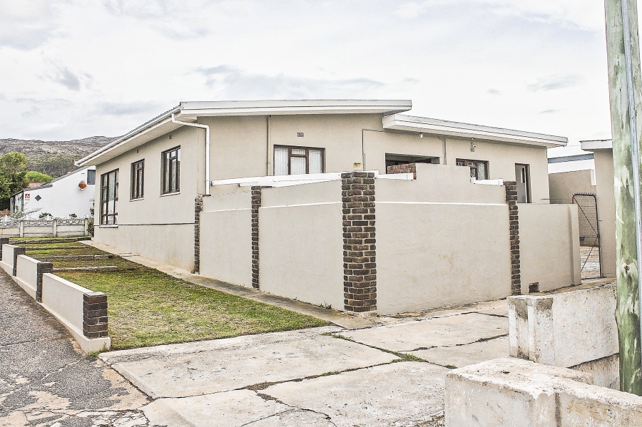 3 Bedroom Property for Sale in Bredasdorp Western Cape